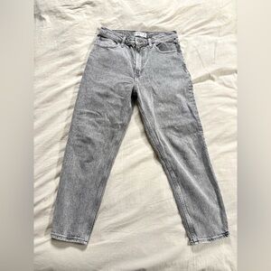 Abercrombie & Fitch The Mom High Rise size 28/6 Short